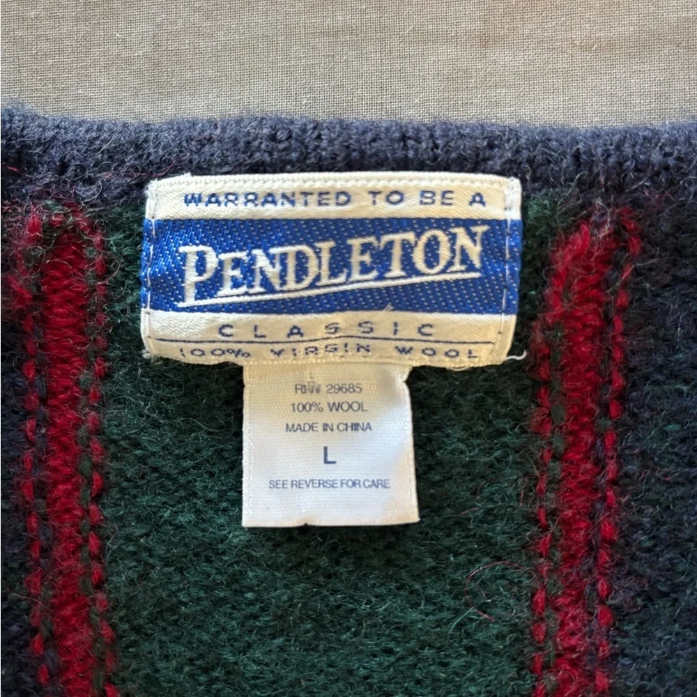 Pendelton Wool Cardigan Embroidered Plaid Green Red Navy Classic Winter Cozy L - Picture 5 of 8